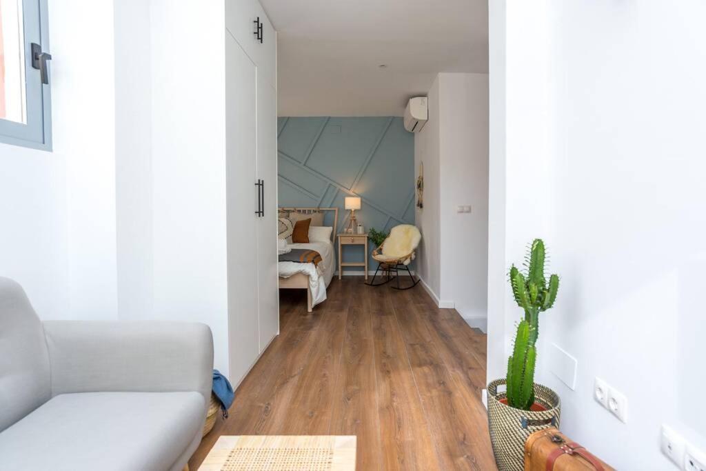 Tgh/ Malaga Center Western Style Luaran gambar
