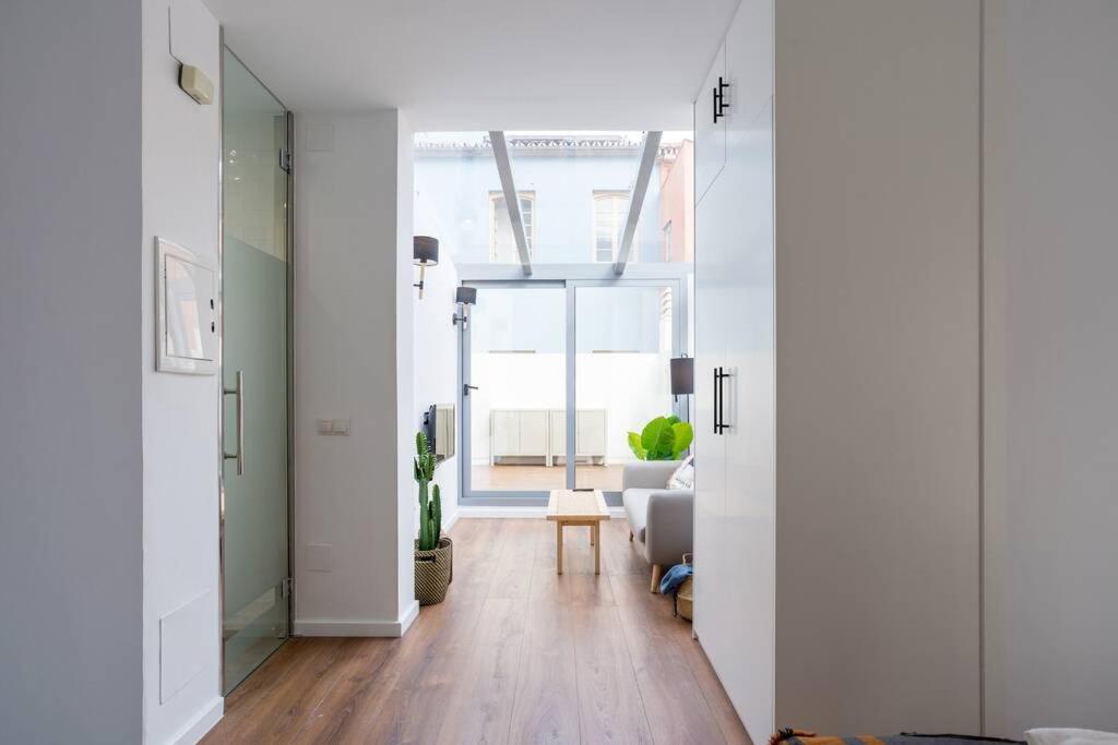 Tgh/ Malaga Center Western Style Luaran gambar